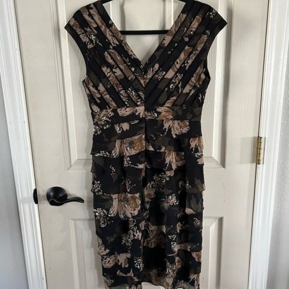 Adrianna Papell Tiered Cocktail Dress Sz 6 - Picture 11 of 16